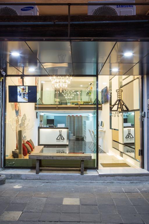 Sleeplab Hostel Bangkok Exterior photo