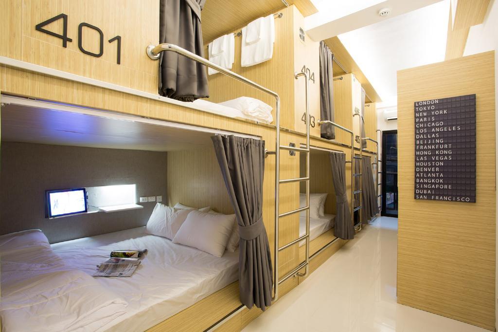 Sleeplab Hostel Bangkok Exterior photo